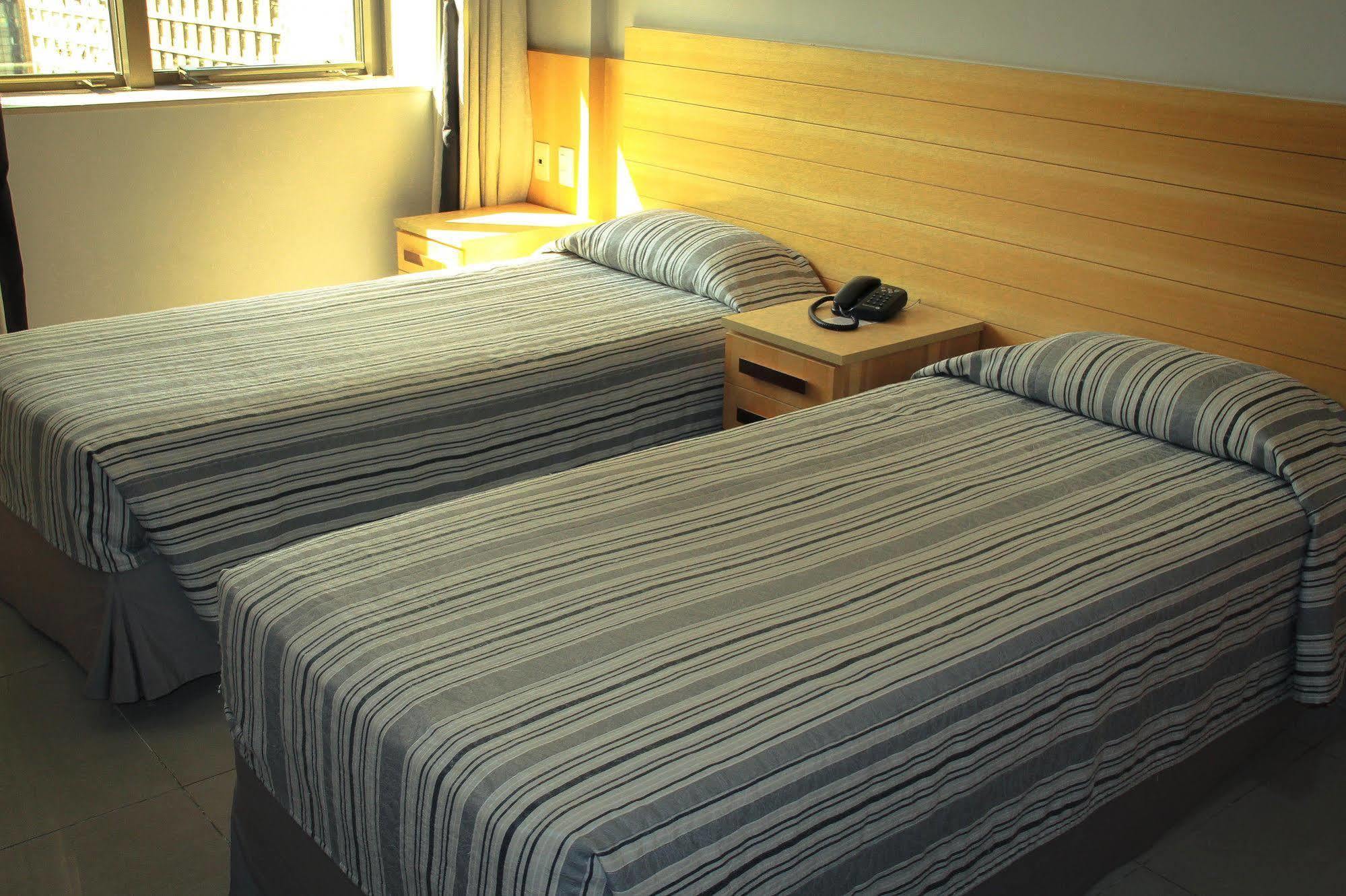 Hotel Atlantico Tower Rio de Janeiro Exterior foto Two single beds in a hotel room